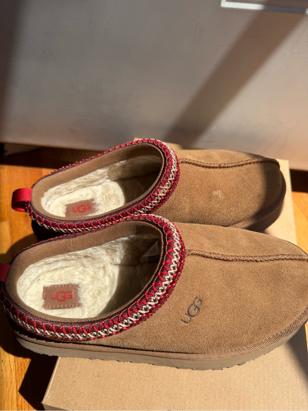 Ugg Chestnut Tazz Platform Big Kid 5 View 2